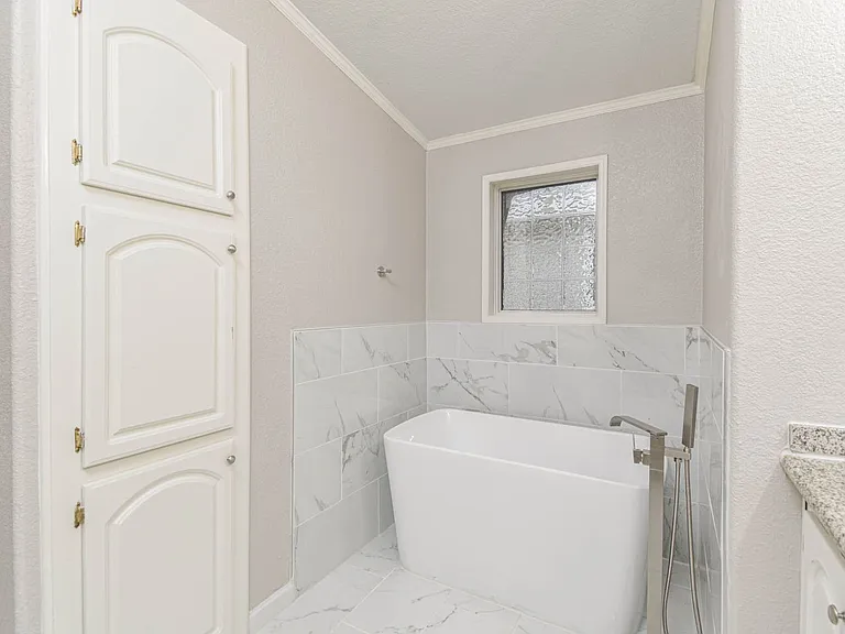 10210 Berrypatch Ln — Photo 14