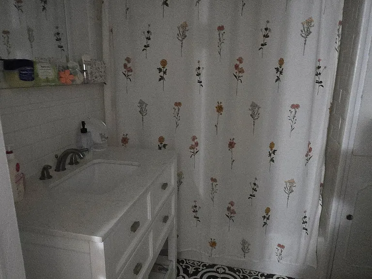 1815 Glendale Ave — Photo 6