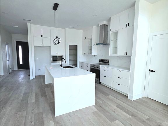 5th image of 3905 Blue Ridge Blvd