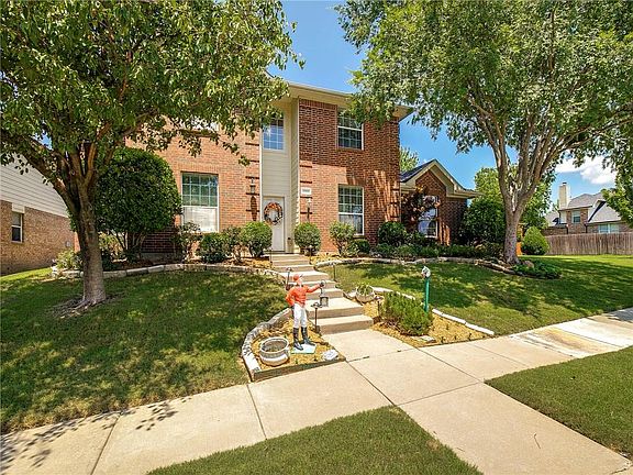 3rd image of 2860 Wild Oak Ln