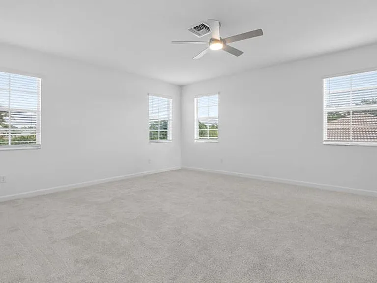6843 Cobia Cir — Photo 14