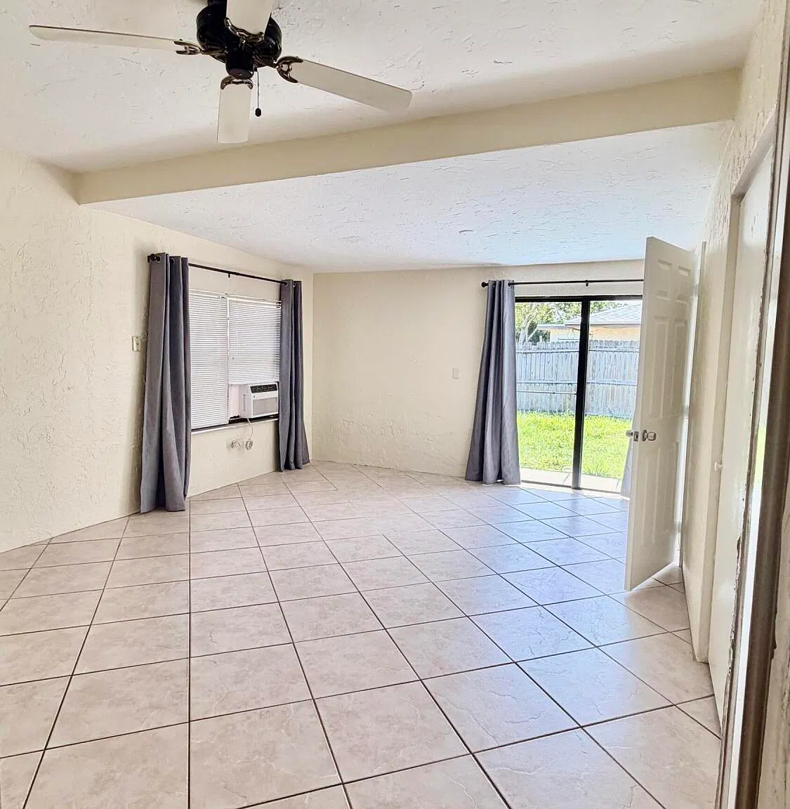 3 bed, 2.0 bath, 2264 sqft, $2,600 — Photo 4