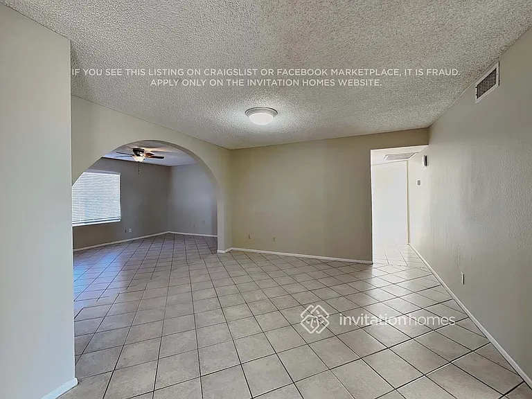 13802 N 45th Ave — Photo 5