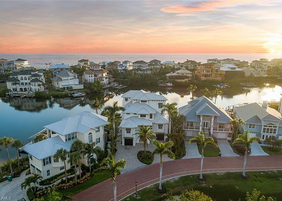 1st image of 223 Bayfront DR