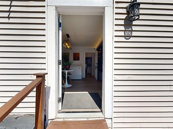 2nd image of 83 Guilford St