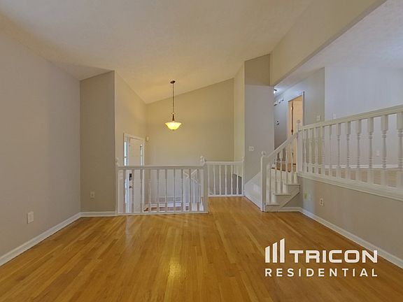 3rd image of 408 Nottingham Dr