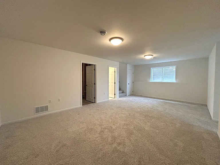 873 2nd Ave — Photo 26