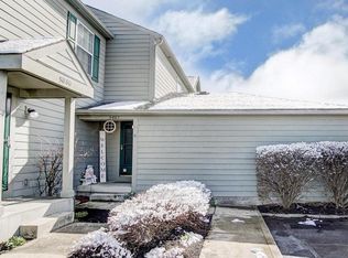 5882 Blendon Place Dr, Columbus, OH 43230