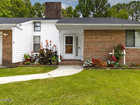 3rd image of 210 Audubon Drive