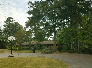 1704 Hilltop Cir, Opelika, AL 36801