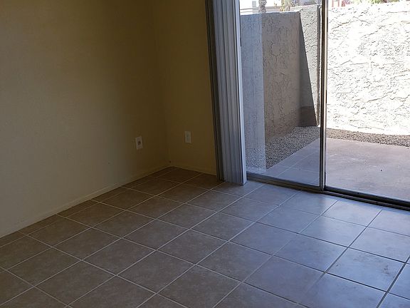 3rd image of 925 W Peoria Ave APT 50