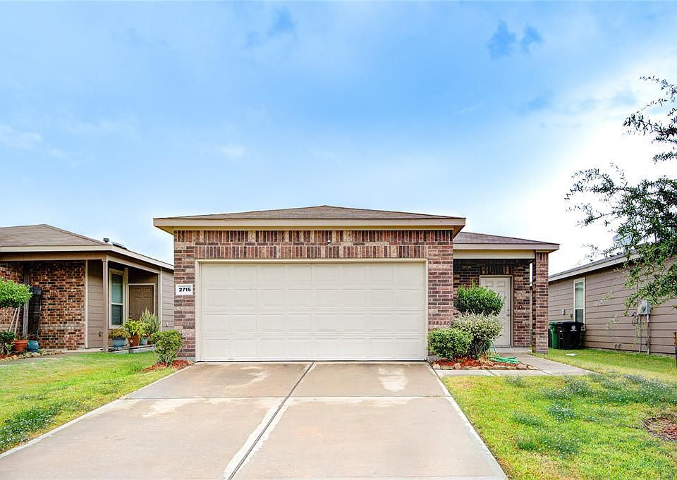 1st image of 2715 Skyview Long Dr