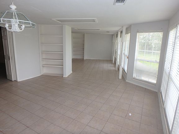 5th image of 97 Wild Plum Dr
