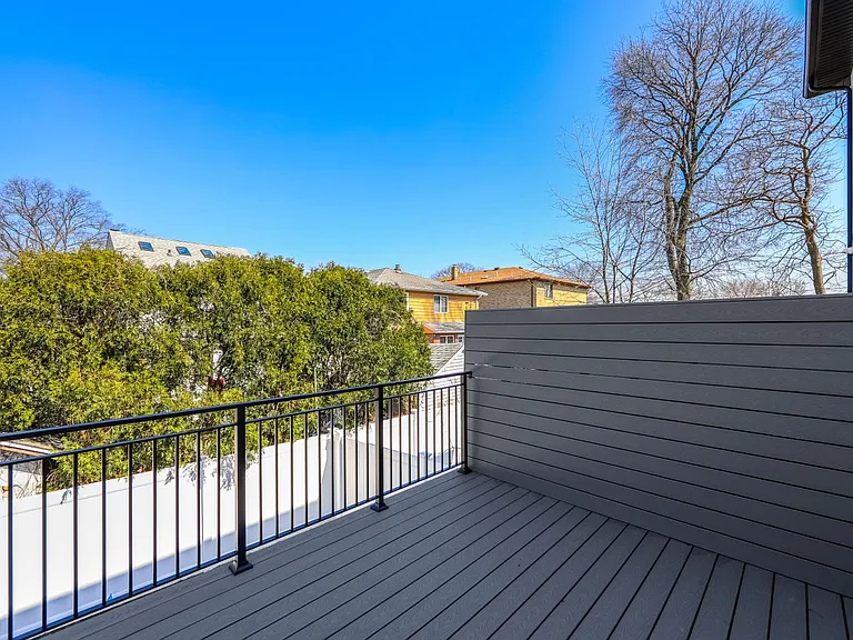 39 Washington Ave — Photo 11