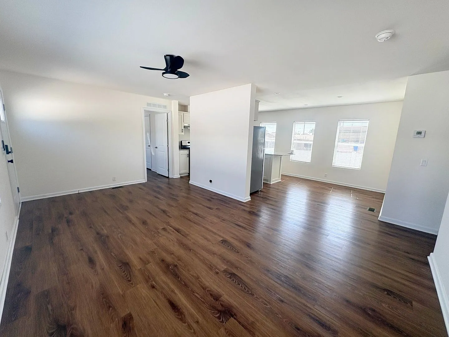 15356 Merrill Avenue — Photo 4