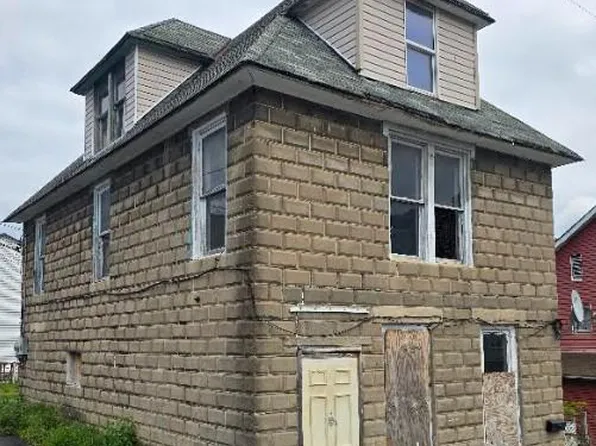 43 S 5th St, Lewistown, PA 17044