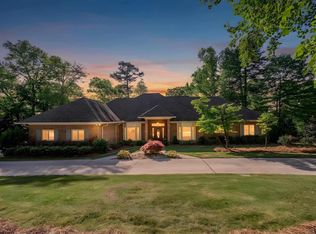 2556 Dolly Ridge Rd, Vestavia, AL 35243