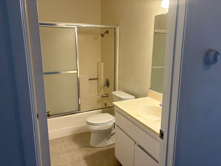 615 E Colorado Blvd #B — Photo 30