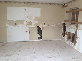 4th image of 458 E Heil Ave