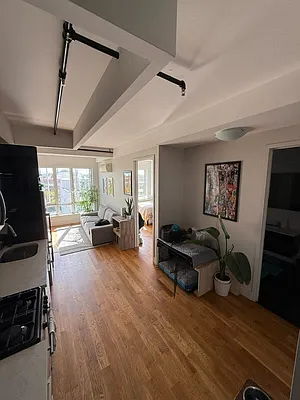 Rented by City Vista Inc | media 18