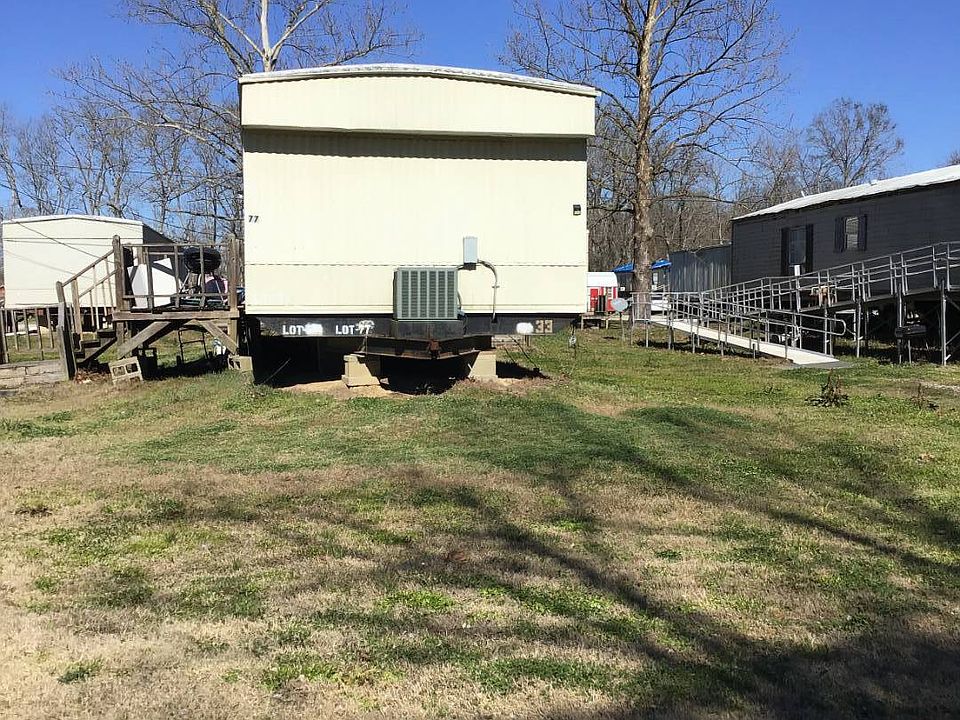 2nd image of 1912 Carmel Dr Lot 33