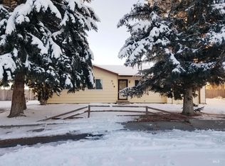 715 Ash St S, Kimberly, ID 83341