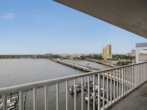 5th image of 2 ADALIA AVENUE #1004