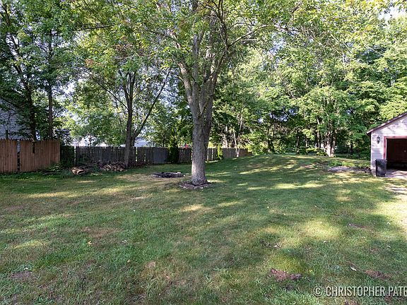 4th image of 17193 1st St