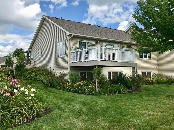 5th image of 2031 Lake Dr