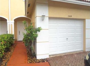 7929 Tuscany Dr, Fort Lauderdale, FL 33321