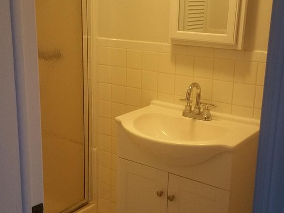 4th image of 172 Beach 119th St APT 5
