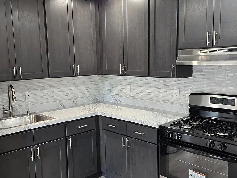 Hi View Apartments — Photo 1