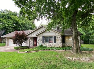 1928 W Pittsburg Ct, Broken Arrow, OK 74012