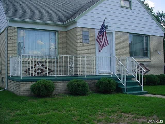 1st image of 8 Sarabel Ct
