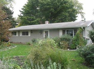 107 E South St, Ellsworth, IL 61737