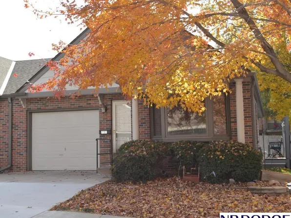 7117 Stony Ridge Rd, Lincoln, NE 68507