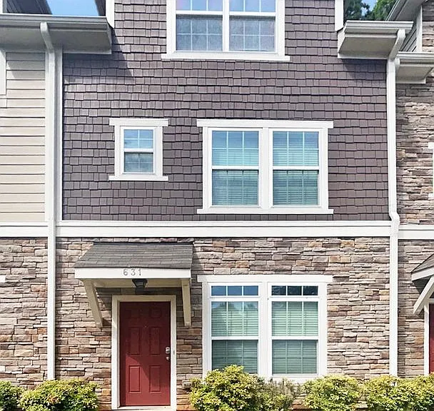 631 Centennial View Ln — Photo 2