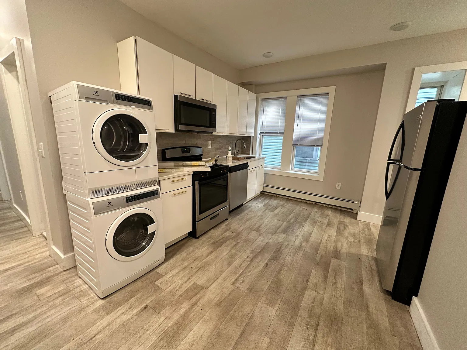 234 Jewett Avenue — Photo 1