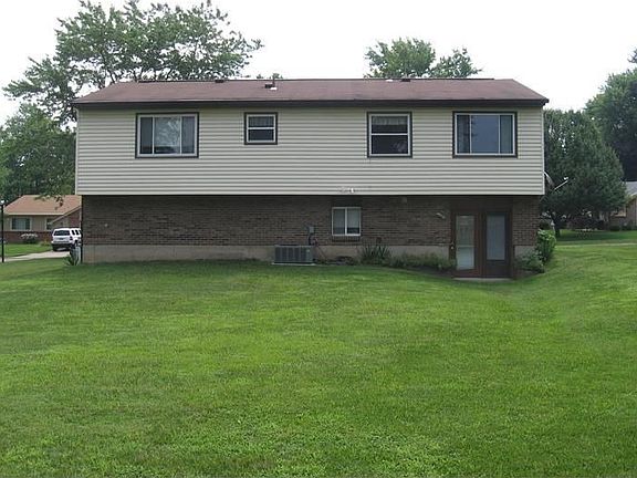 3rd image of 4275 Cider Mill Dr