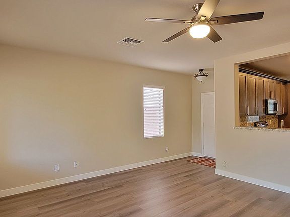 2nd image of 480 E Chelsea Dr