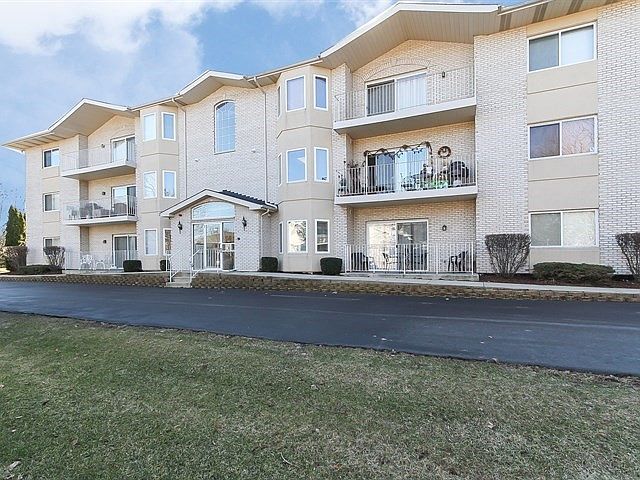 1st image of 927 Elderberry Cir Unit 311