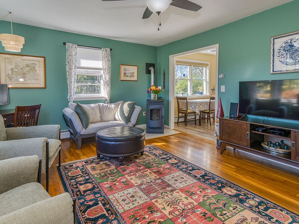 1st image of 487 Saint George Road