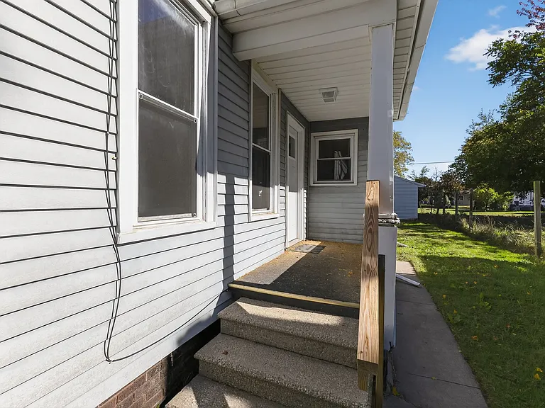 281 Parker Ave — Photo 18