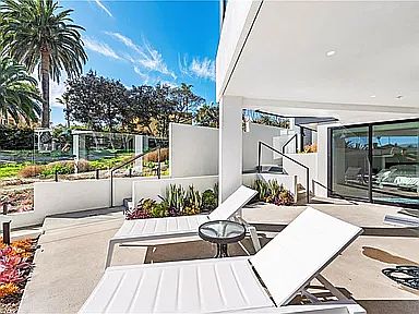 Ocean view deck with southern exposure