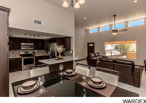3rd image of 2415 Seabring Dr