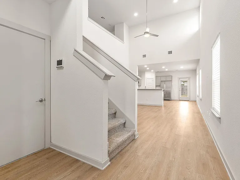 117 New Hampton Way — Photo 4
