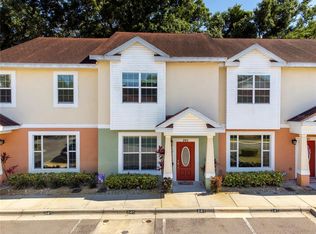 245 Alexander Woods Dr, Plant City, FL 33563