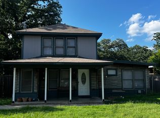 607 Woodland St, Denton, TX 76209