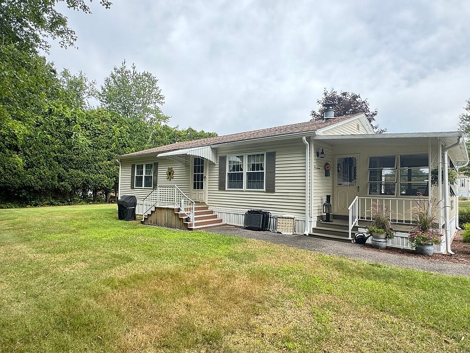1st image of 17 Puritan Rd