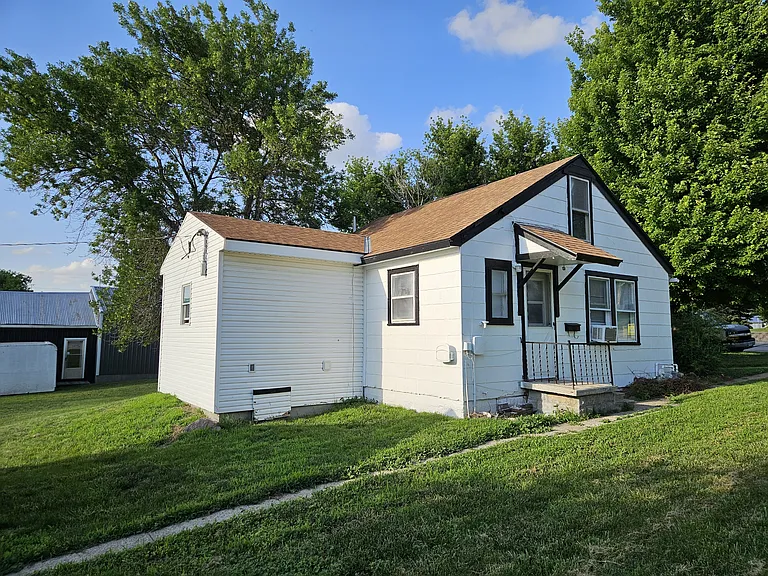 521 Main St — Photo 3